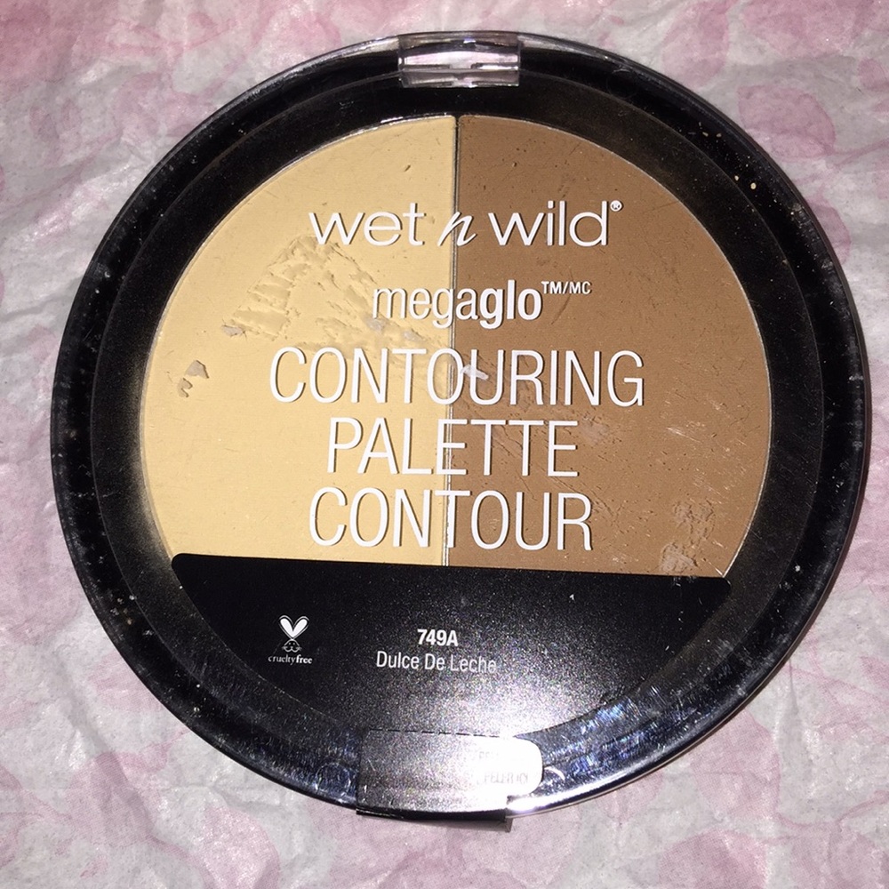 Wet n wild contouring palette in dulce de leche